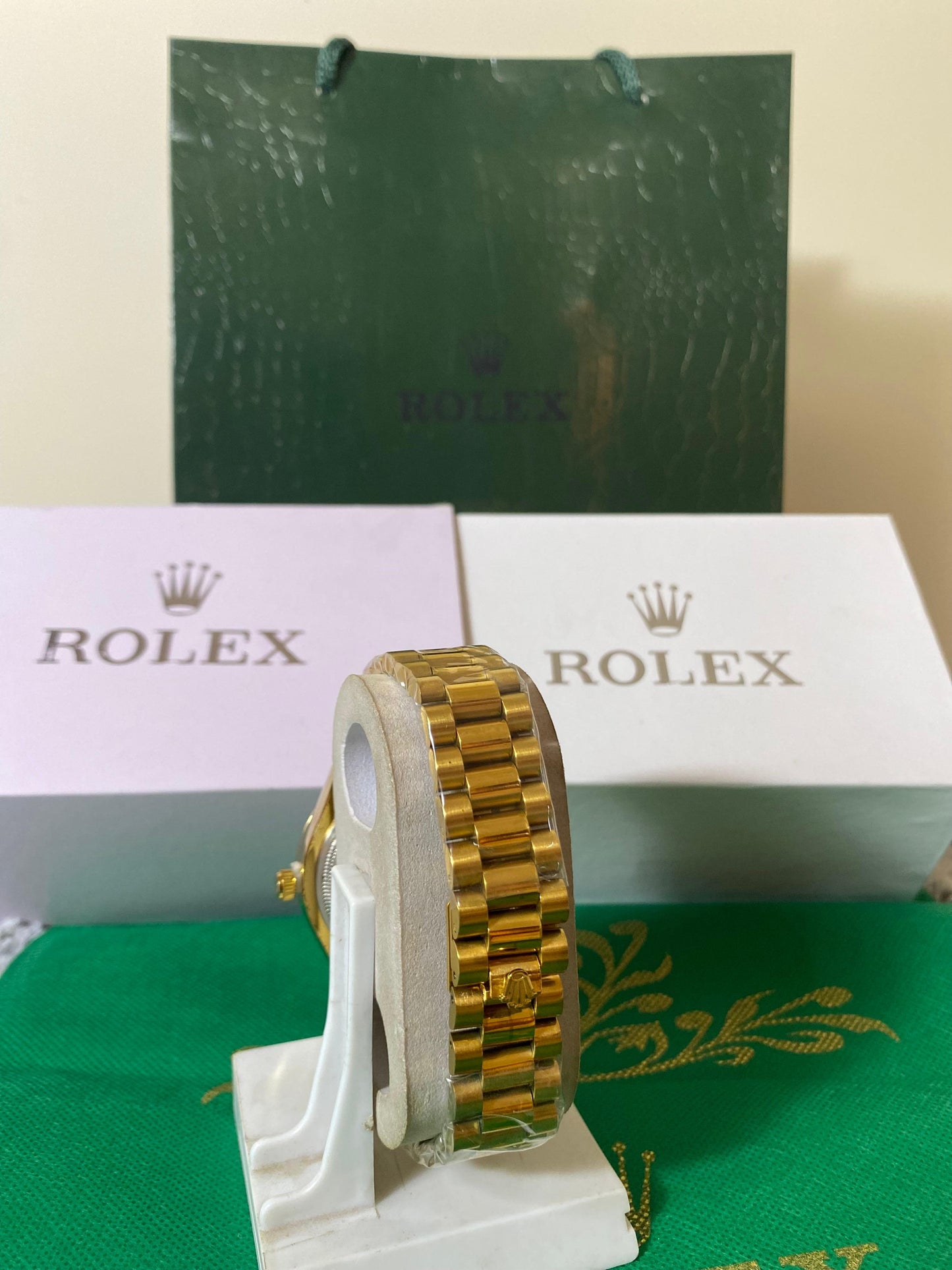 BLACK DIAL ROLEX WITH PLAIN RARE DIAL.