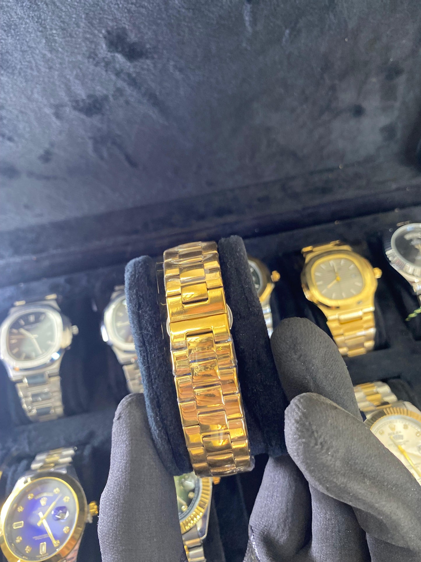 UNIVERSE POINT WATCH ⌚️