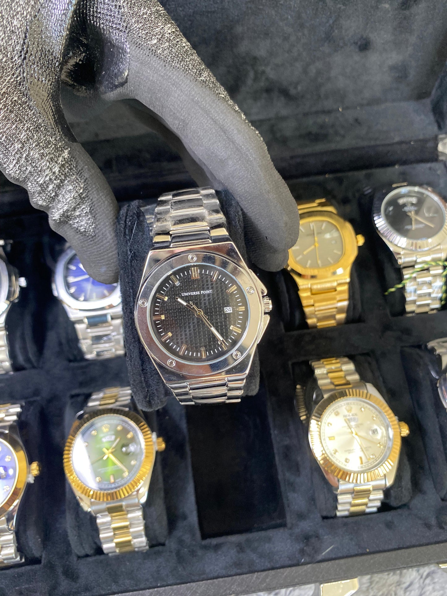UNIVERSE POINT WATCH⌚️