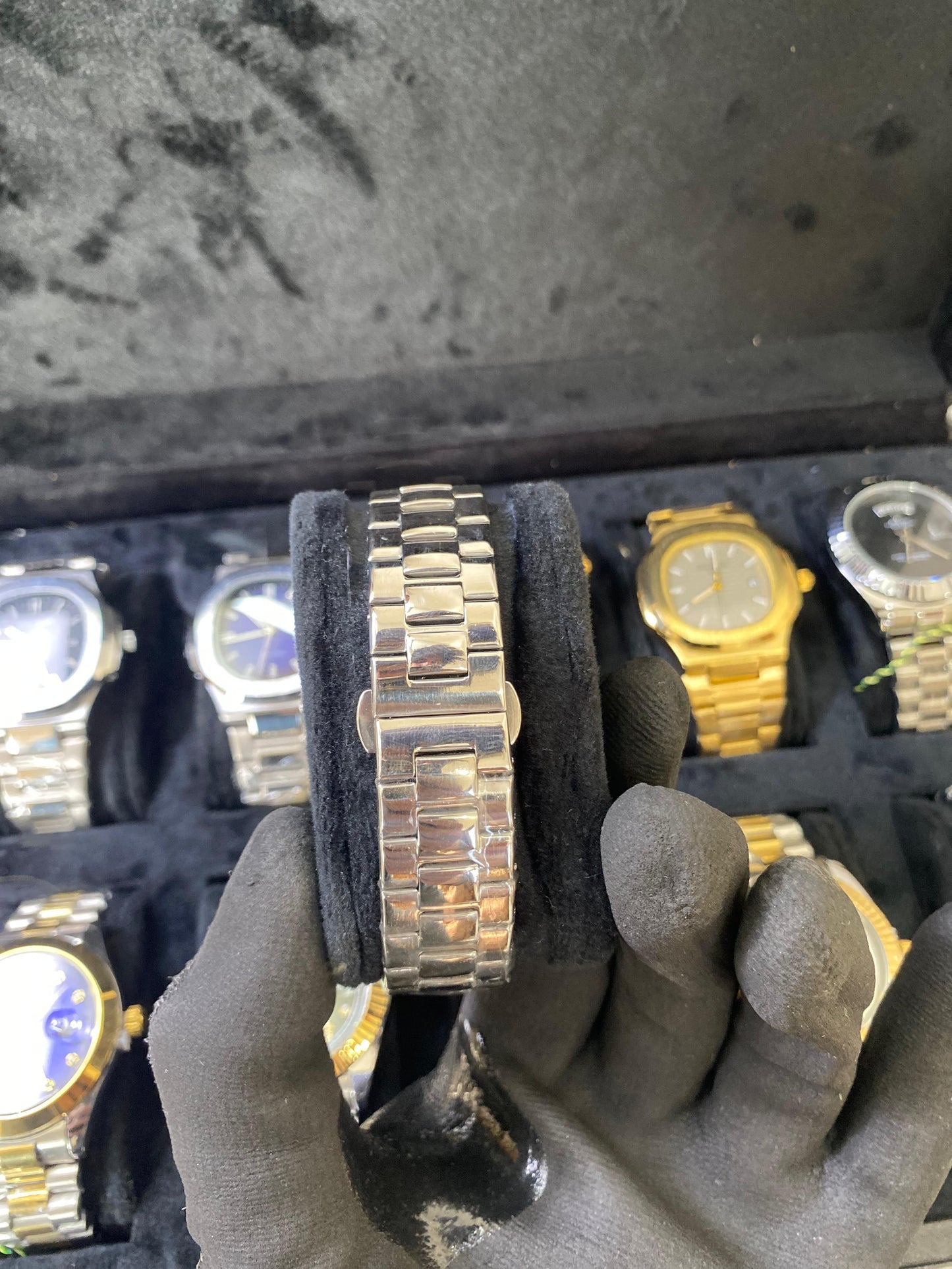 UNIVERSE POINT WATCH⌚️